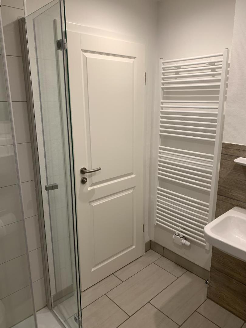 Neu! Schickes Und Modernes Ferienhaus Ant Zingel Krummhörn Buitenkant foto
